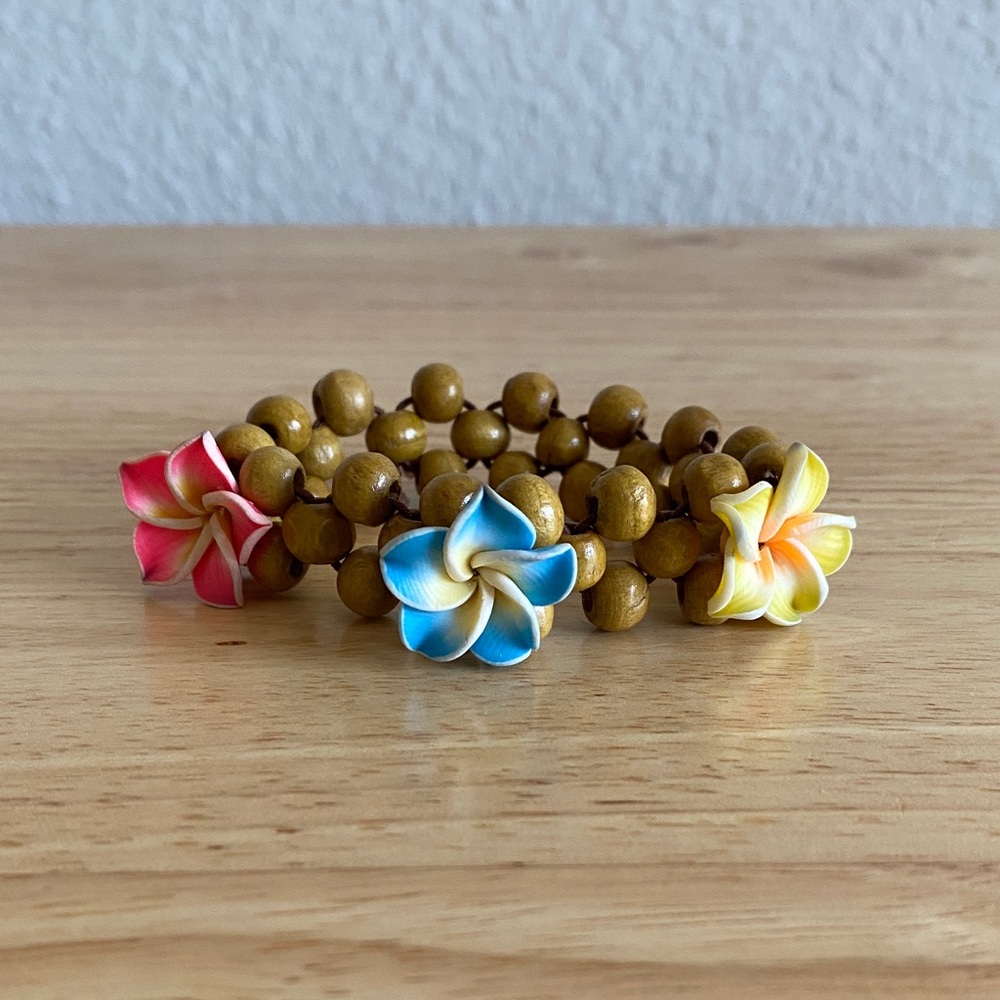 Wooden Bead Women’s Bracelet with Colorful Tropical Flower Accents
